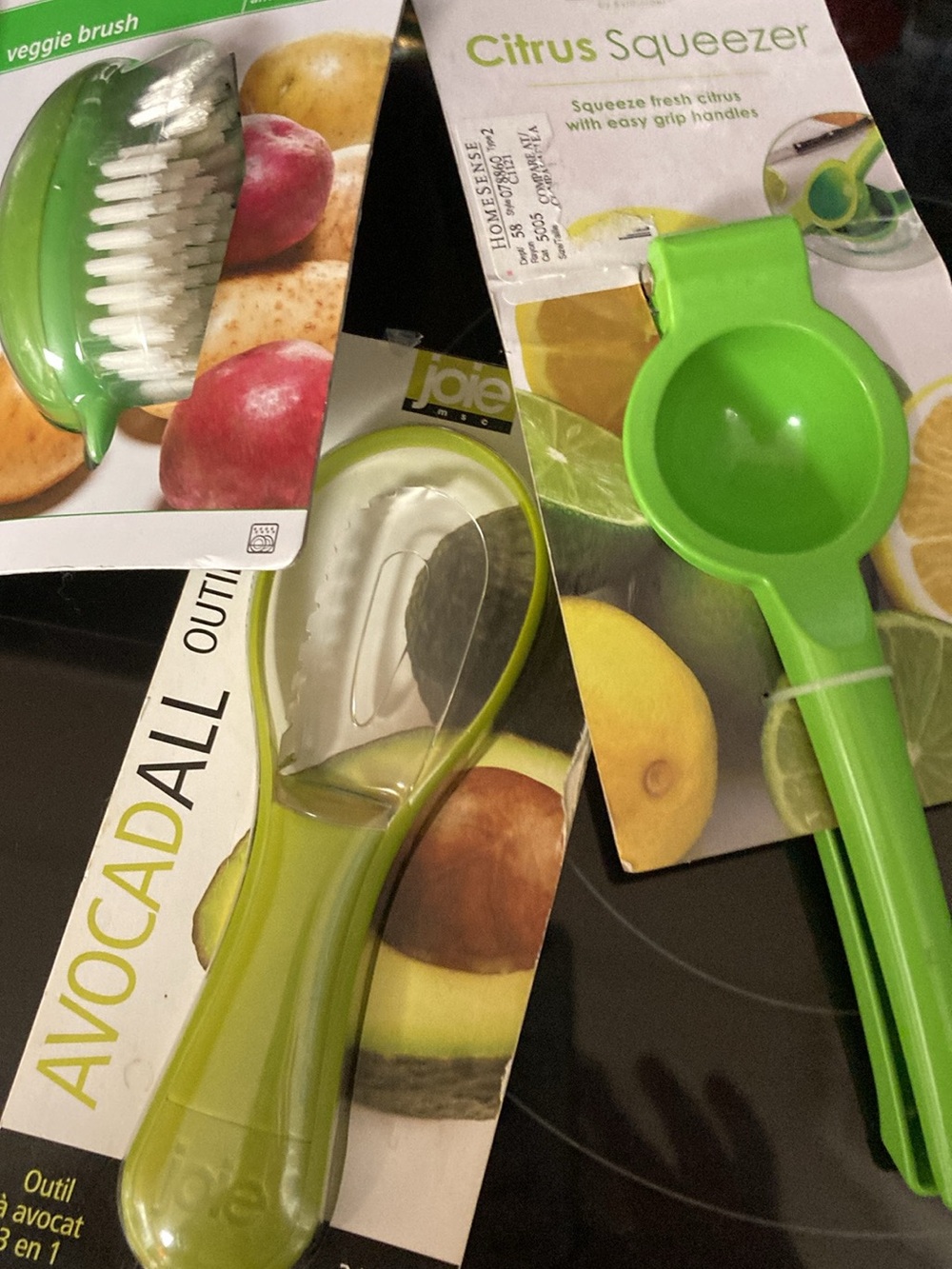 Avocado All 3-in-1 Avocado Prep Tool - Green - Picture 6 of 6
